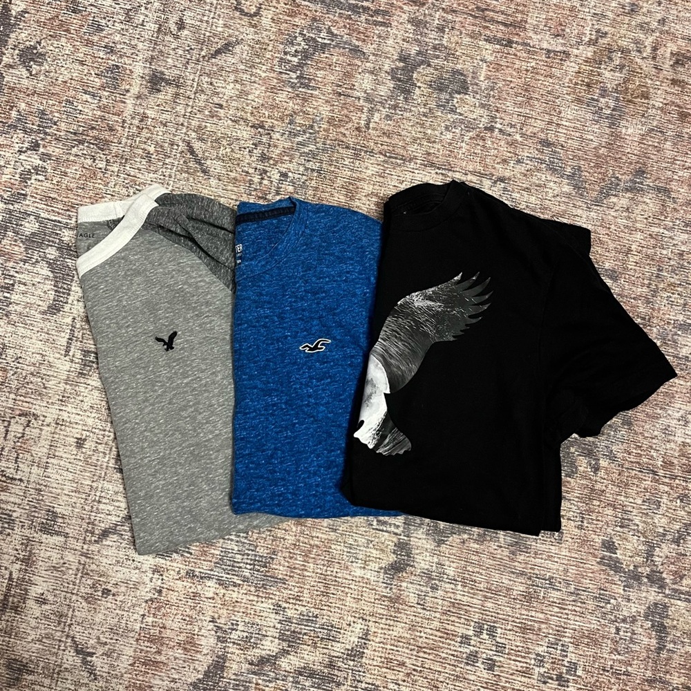 Set of 3 short sleeve t’s American Eagle & Hollister